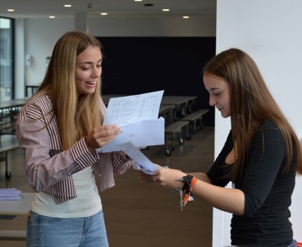 2025 08 GCSE 10
