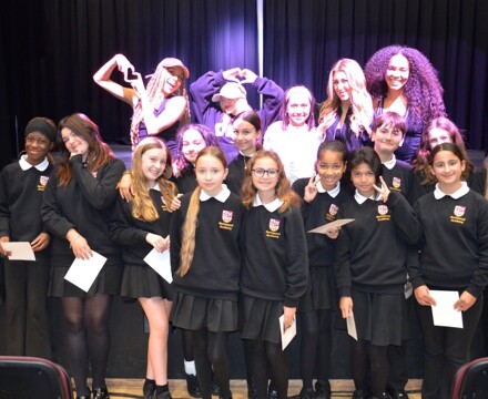 2025 09 Girl Band 2 m