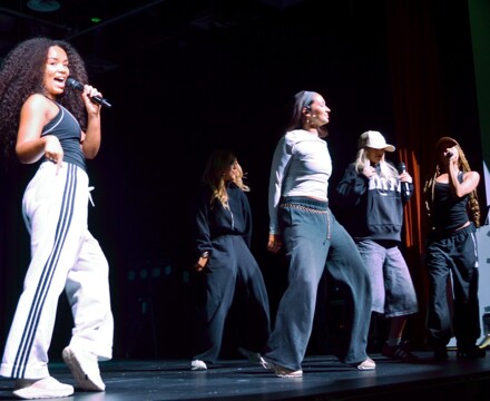 2025 09 Girl Band 4  m