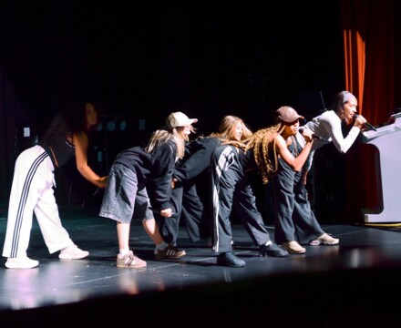 2025 09 Girl Band 7  m