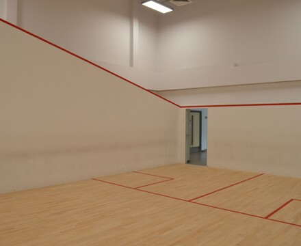 10 squash court