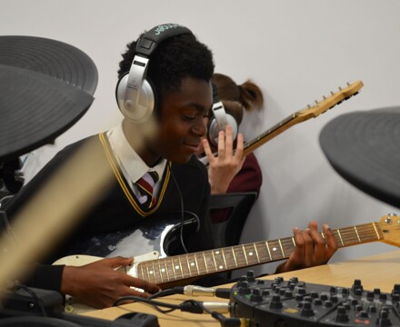2022 05 Music 7NA 4